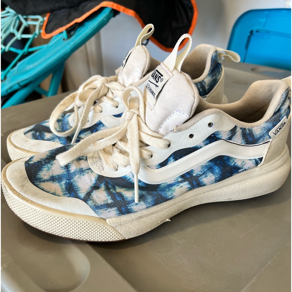 Vans ultra range in tie dye blue, women’s 7.